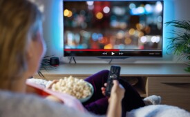Nielsen oferecerá ferramentas de mensuração para a WBD (Crédito: Kaspars Grinvalds/shutter)